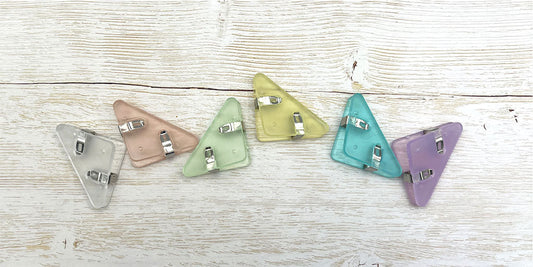 デザイン性＆機能性ばっちり！カドに収まるコーナークリップ